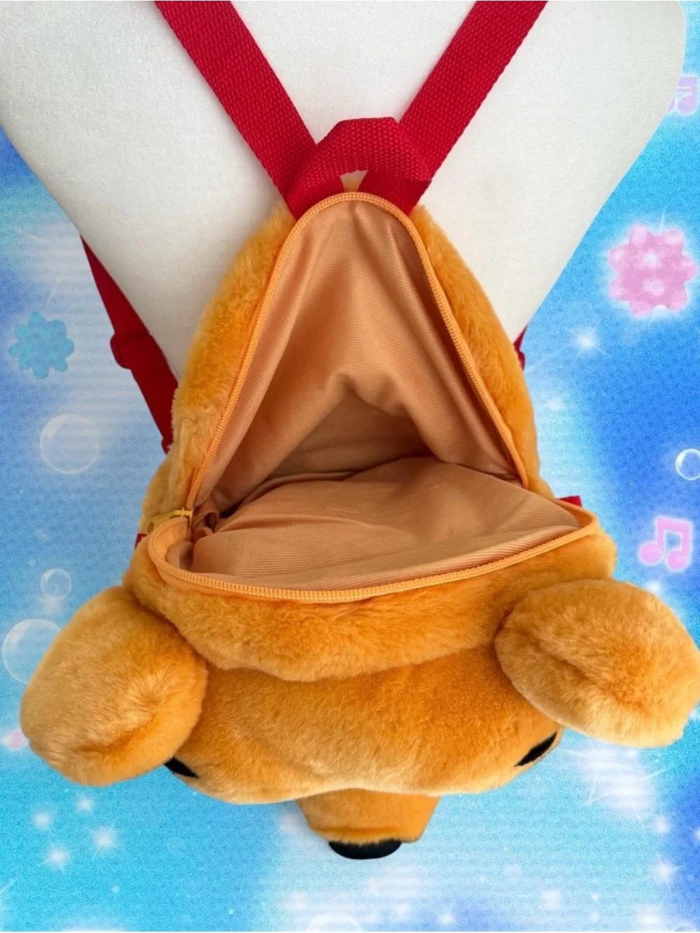 Disney Store Winnie the Pooh Head Vtg backpack with red straps 13